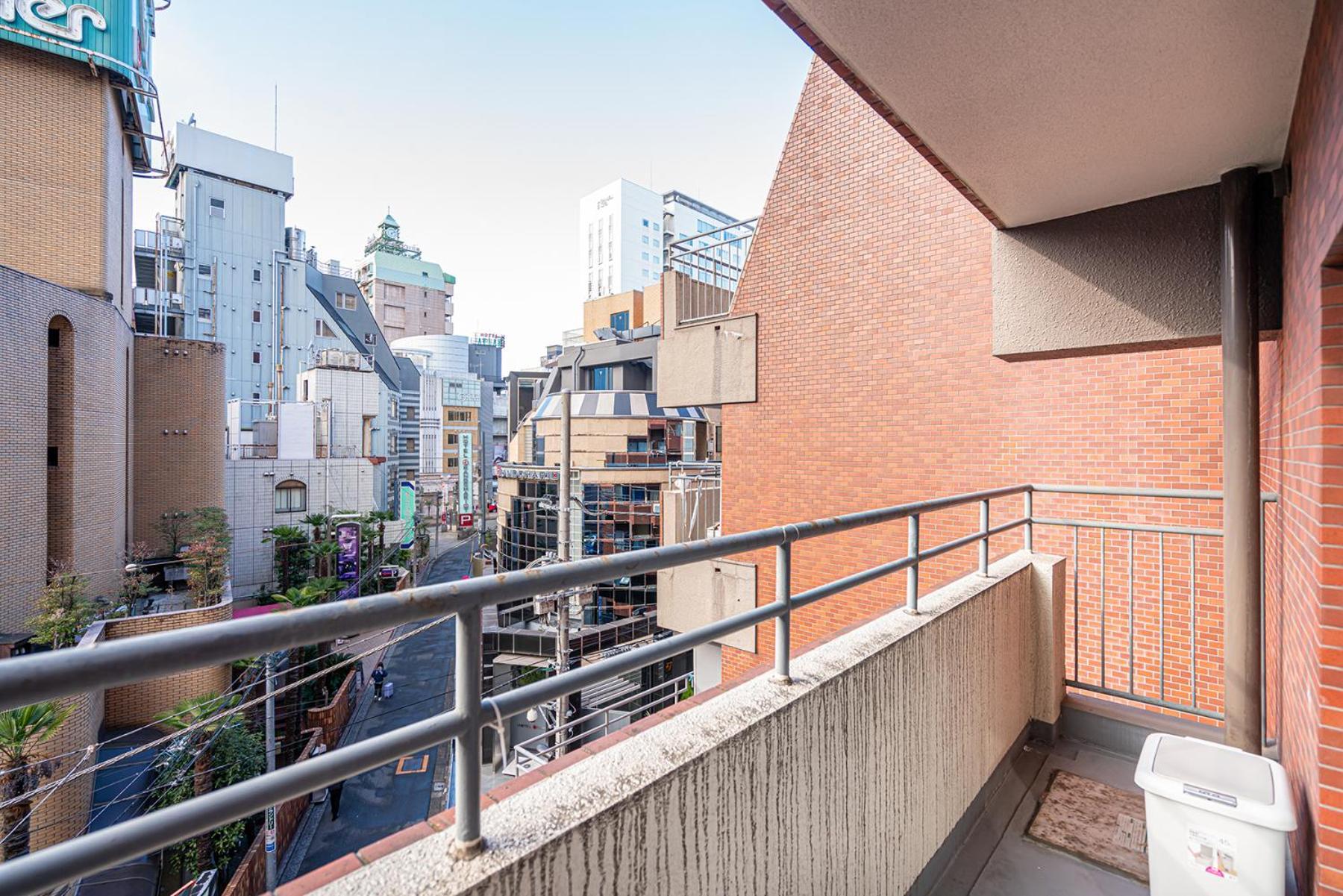 新宿歌舞伎町東新宿站3分钟，徒步伊势丹4分钟免费wi-Fi！ Tokio Exterior foto